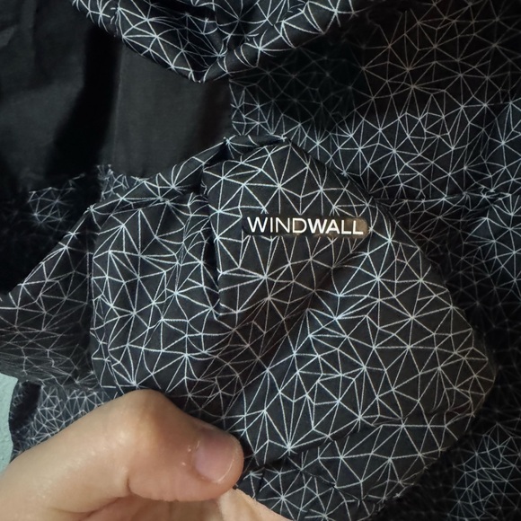 ⚡️The North Face Geometric Black and White Jacket Windwall Size Medium - Picture 6 of 9